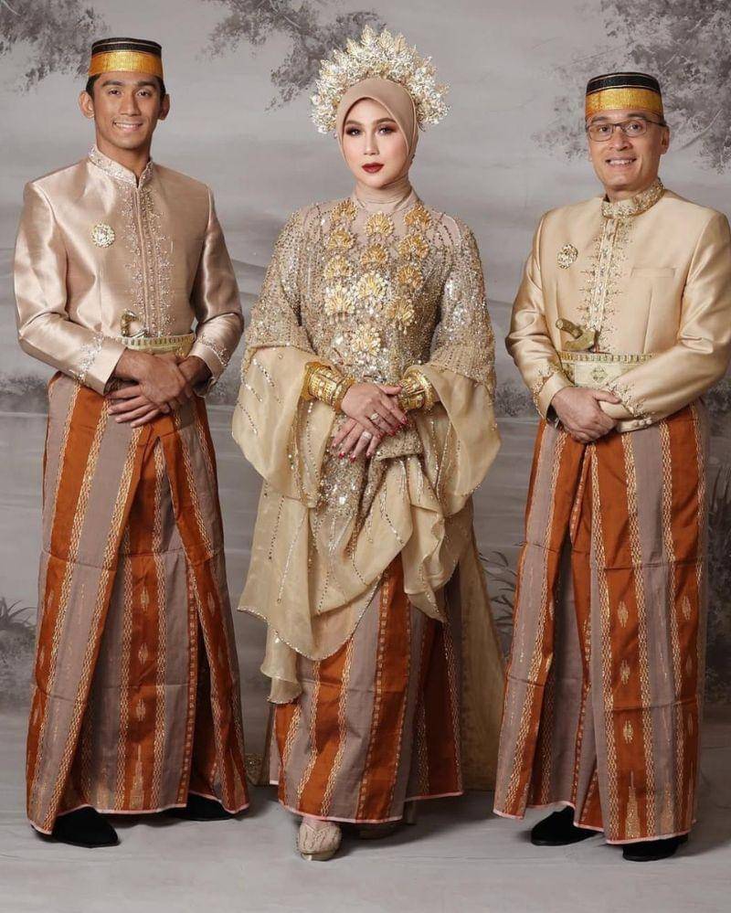 Instagram.com/marinizumarnisreal